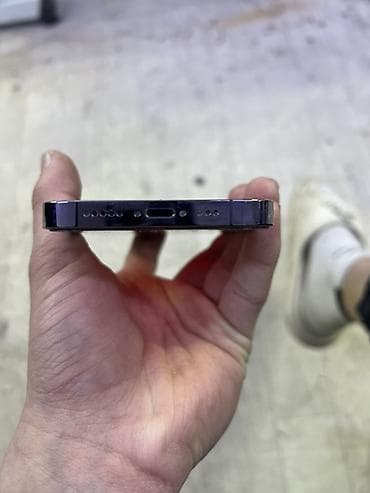 Poco: IPhone 14 Pro, Deep Purple, Кабель — 4