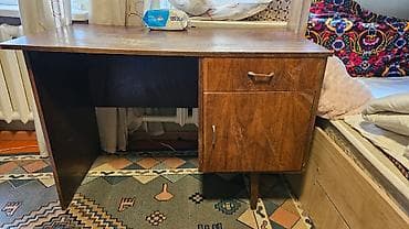 Письменный стол из шпона дерева, производство СССР. все работает