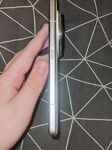512gb: Xiaomi, 14 Ultra, Б/у, 512 ГБ, цвет - Белый, 2 SIM — 4