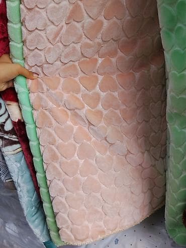 пэчворк одеяло: Мягкие утеплённые пледы/одеяла - Материал: ворсистый микроплюш (верх) — 1