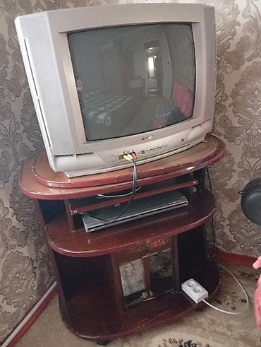 сони плейстейшен 1: Телевизор кинескопный Daewoo + 2000 сом DVD-проигрыватель NEO 1500 — 2