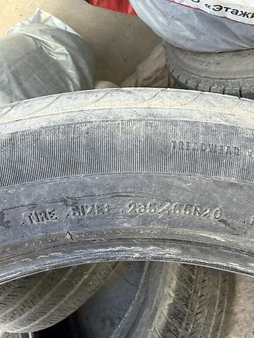 Шиналар 235 / 55 / R 20, Жай, Колдонулган, Комплект, Жол тандабастар (АТ/МТ), Германия, GoodYear — 2