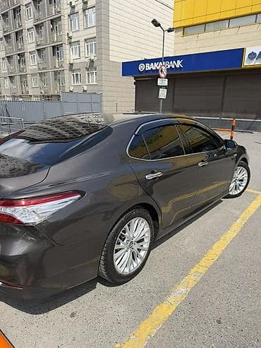 камри 22: Toyota Camry: 2018 г., Гибрид, Седан — 7