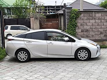 highlander 2012: Toyota Prius: 2016 г., 1.8 л, Автомат, Гибрид, Лифтбек — 3