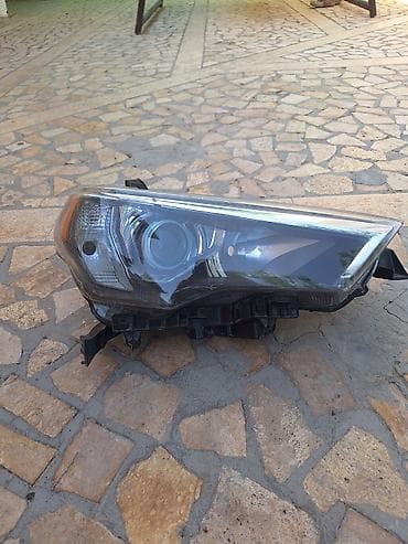 vaz 2115: Правая фара Toyota 4Runner — оригинал KOITO Продаю оригинальную правую — 2