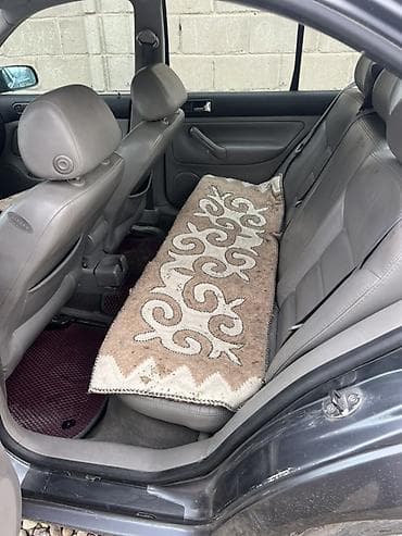 волгсваген голф 3: Volkswagen Jetta: 2003 г., 1.8 л, Автомат, Бензин, Седан — 4