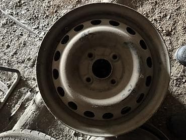 резина 16 с: Железные Диски R 15 Комплект, отверстий - 4, Б/у — 3