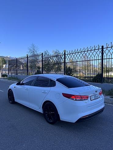 tow truck: Kia K5: 2017 г., 2 л, Автомат, Газ, Седан — 4