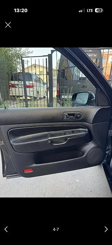 лепучка: Volkswagen Golf V: 2002 г., 2 л, Автомат, Бензин, Хэтчбэк — 4