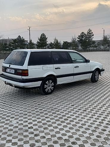 Volkswagen Passat Variant: 1991 г., Универсал — 2