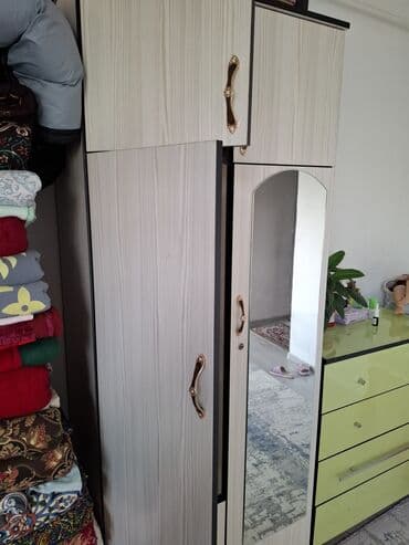 шкаф для постельных принадлежностей: Шкаф для одежды, Б/у, Прямой, ЛДСП — 2