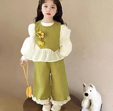 tech fleese: - Женская укороченная куртка-ветровка с воротником, на кнопках. Прямой — 4