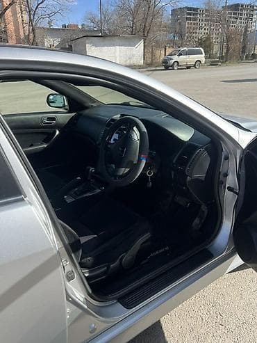 honda srv 2: Honda Accord: 2003 г. — 7