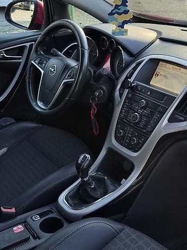 Продажа авто: Opel Astra GTC: 2011 г., 1.6 л, Механика, Бензин, Купе — 5