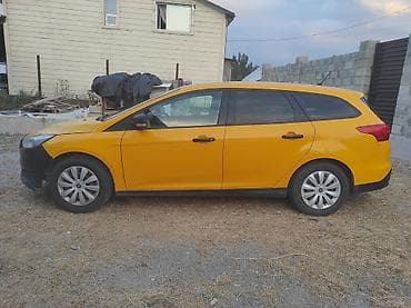 мереке авто: Ford Focus: 2016 г., 1.6 л, Кол менен иштөөчү, Бензин, Универсал — 4