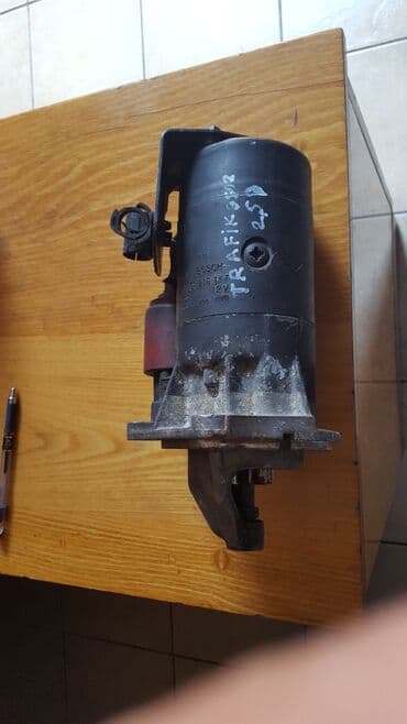 передний мост на ниву: Renault Trafic 95 год 2002 2.5 дизель стартер рулевая рейка — 1