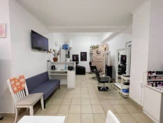 аренда дома на мероприятие: Сдаются два помещение 40+35 м2 за 65000+55000 сом Второй этаж — 6