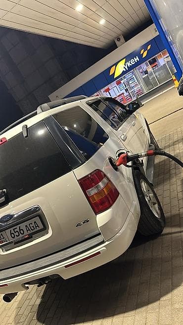 ct 200: Ford Explorer: 2008 г., Бензин, Внедорожник — 4