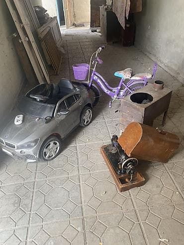 anex e type: Детский электромобиль в стиле BMW, серого цвета. Подходит для катания — 4