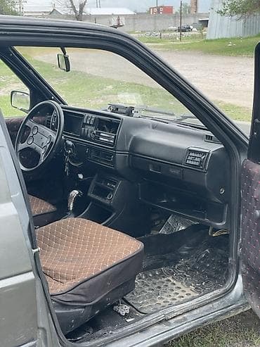 8: Volkswagen Golf: 1989 г., 1.8 л, Ручные, Газ, Хэтчбэк — 9