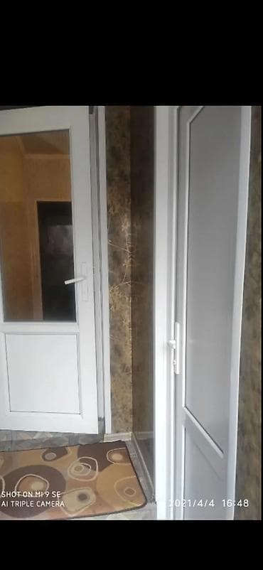 гик цены на квартиры бишкек: 55 м², 3 комнаты, Забор, огорожен — 2