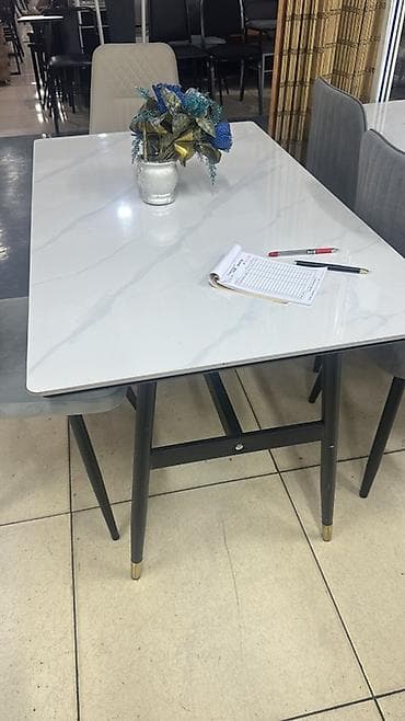 Обеденный стол с каменной столешницей - Столешница: белая, глянцевая