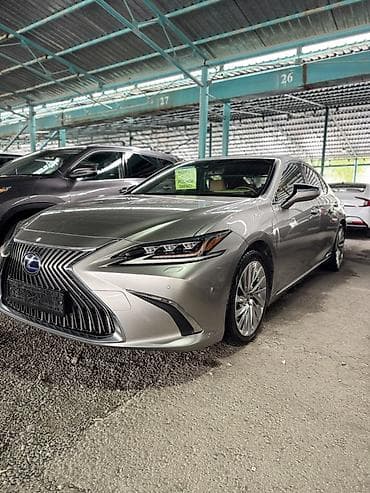 Lexus ES: 2019 г., 2.5 л, Вариатор, Гибрид, Седан