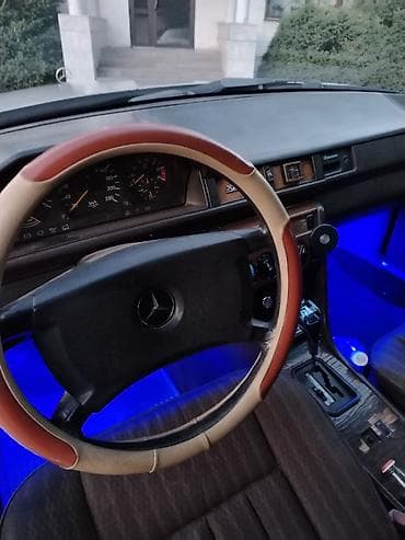 124 e500: Mercedes-Benz W124: 1991 г., 2.3 л, Автомат, Газ, Седан — 7