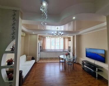 2 х комнатную квартиру по суточно в 8 мкр: 2 комнаты, Собственник, С мебелью полностью — 10