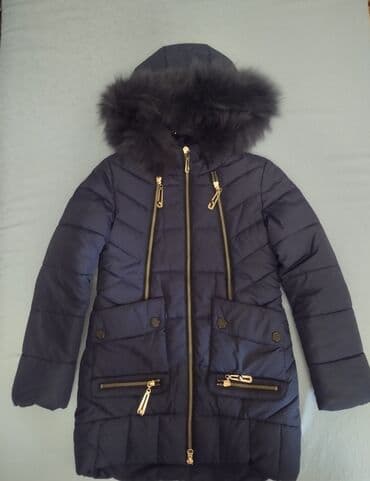 Куртка для девочки. Рост 134 (примерно 9-11лет) очень теплая с