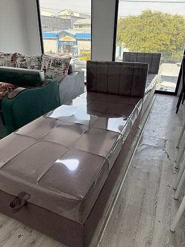 замки для мебели: Односпальная кровать-тахта с подъемным механизмом и вместительным — 1