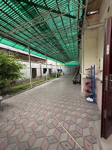 с большим участком: Продается частный дом с участком 8,5 соток. Основные характеристики — 6