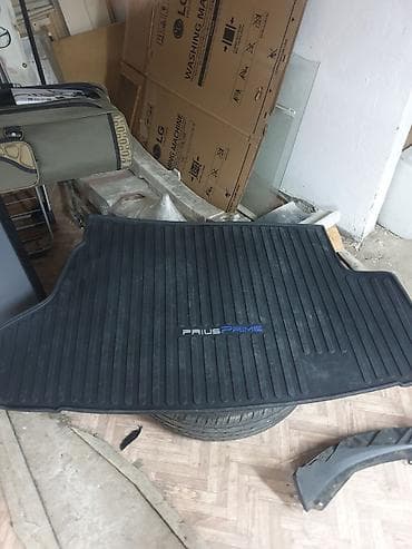 Полик на богажник TOYOTA PRIUS praim — 1