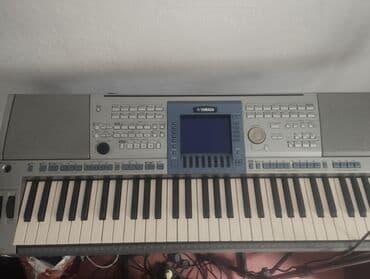 детское пианино синтезатор: Электронный синтезатор Yamaha, установленный на складной Х-образной — 3