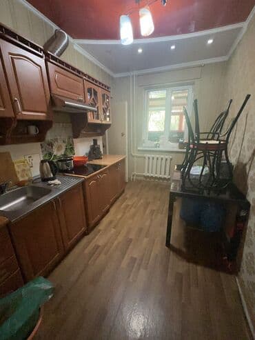 сдаётся квартира район кудайберген: 3 бөлмө, 130 кв. м, Жеке план, 2 кабат, Эски ремонт — 2