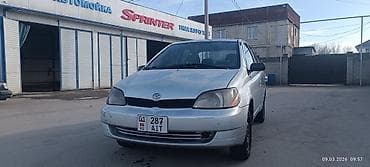 Toyota Platz: 2002 г., Седан