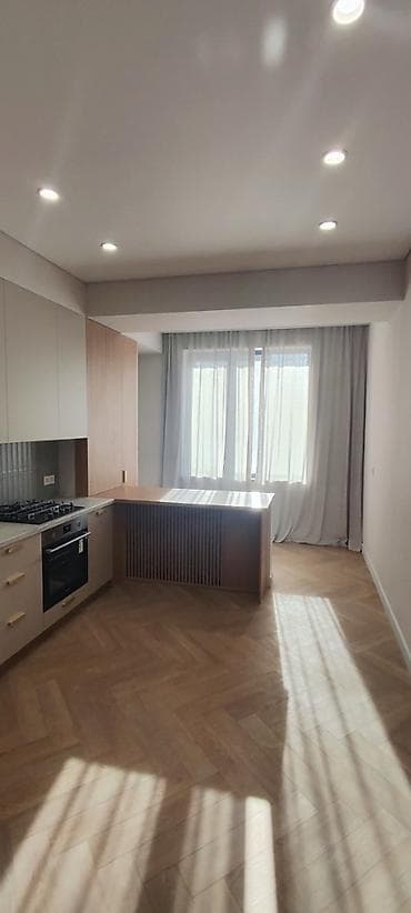 Квартиры: 2 комнаты, 77 м², Элитка, 4 этаж — 10