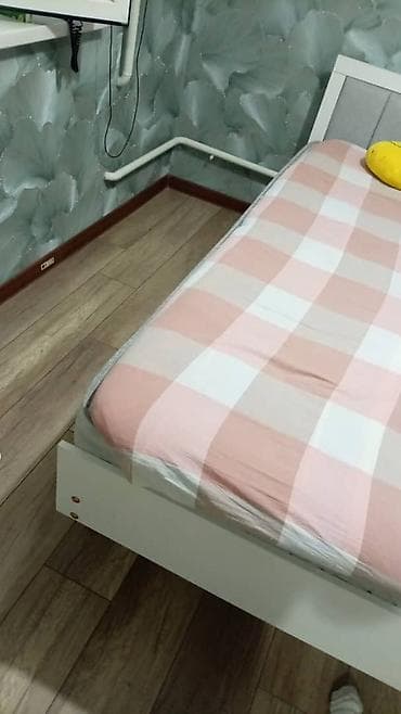 2 комнаты, Рухий Мурас ж/м Собственник, Без животных, С мебелью частично — 2