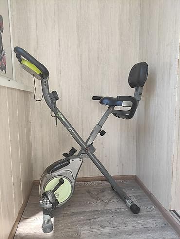 спорт залы: Складной велотренажёр с вертикальной посадкой и спинкой - Компактная — 2