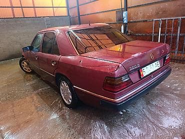 ауди 90 старушка: Mercedes-Benz W124: 1992 г., 3 л, Автомат, Дизель, Седан — 1