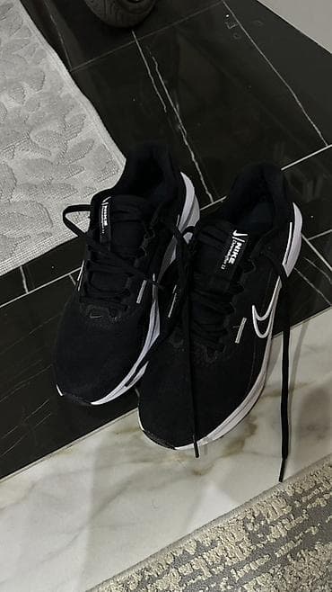 Мырзалардын бут кийими: Эркектердин кроссовкасы, 44, Nike, Жаңы, түсү - Кара — 1