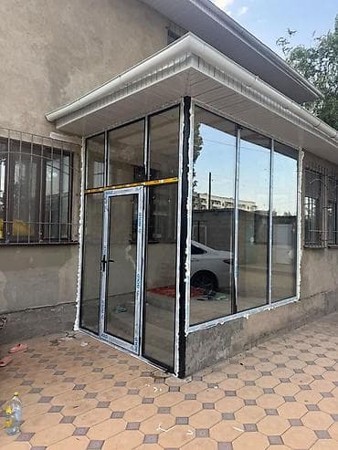 Алюминиевое окно на заказ, Тип окна: Витражные, Мансардные, Панорамные, Декоративные особенности: Другие особенности, Бесплатная установка, Без рассрочки