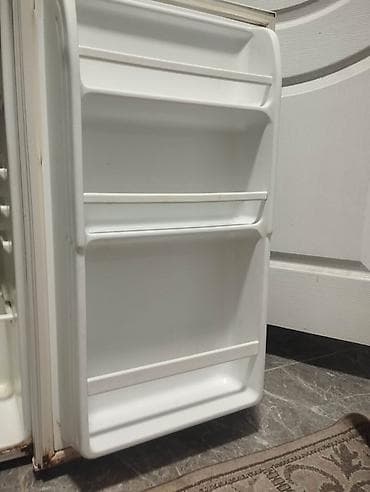 mini refrigerator: Мини-холодильник Eurotek, однокамерный. Особенности: - Компактный — 1