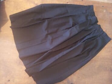 срочно продаю в связи с переездом: Продаю б/у женскую одежду 46 размера рубашки, пиджаки, юбки,платья — 2