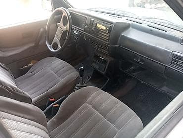 aion v: Volkswagen Jetta: 1991 г., 1.8 л, Механика, Бензин, Седан — 4