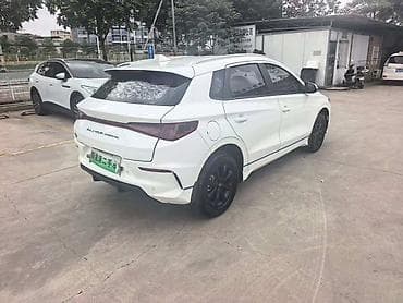 wuling mini ev: BYD E2: 2022 г., Автомат, Электромобиль, Кроссовер — 2