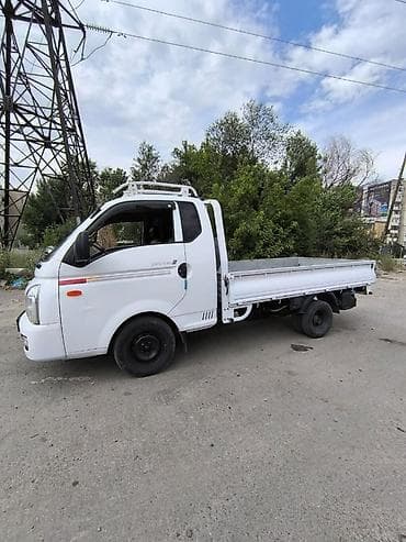 e2 byd: Легкий грузовик, Hyundai, Стандарт, 3 т, Б/у — 2