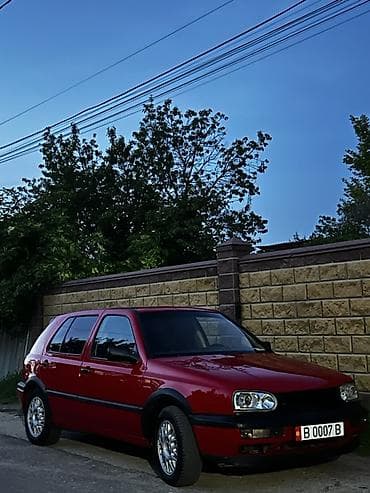 гольф уневерсал: Volkswagen Golf: 1995 г., Ручные, Бензин, Хэтчбэк — 1