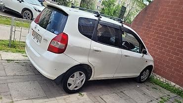 гитара на фит: Honda Fit: 2002 г., 1.3 л, Автомат, Бензин, Хэтчбэк — 3
