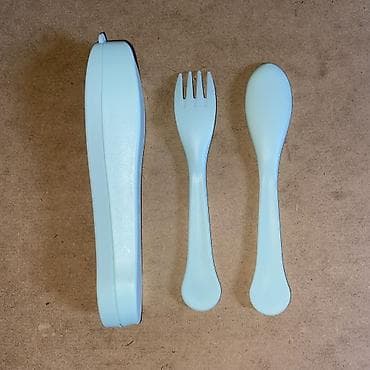 lunch box: 🍴продаю пластиковые ложку и вилку с чехлом 🍴пищевой пластик, можно — 1
